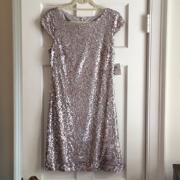 Donna Morgan Dresses & Skirts - Donna Morgan sequin dress